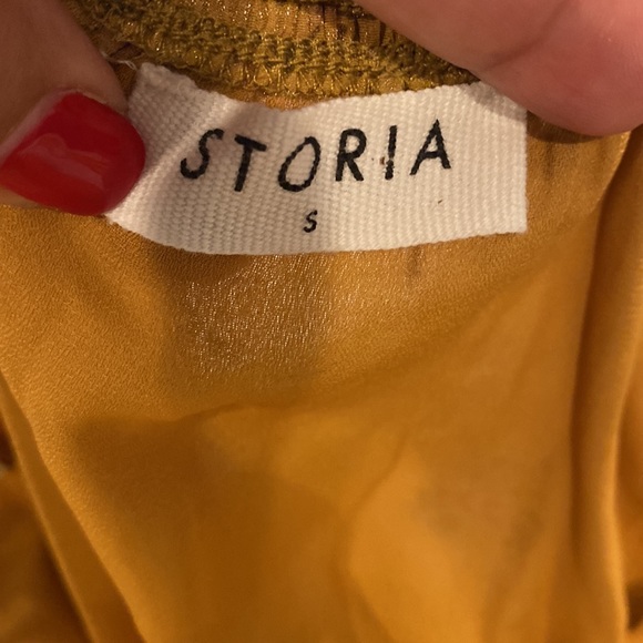 Storia Small Yellow Stylish Pretty Dress. Used once. Excellent Condition. - Picture 5 of 10